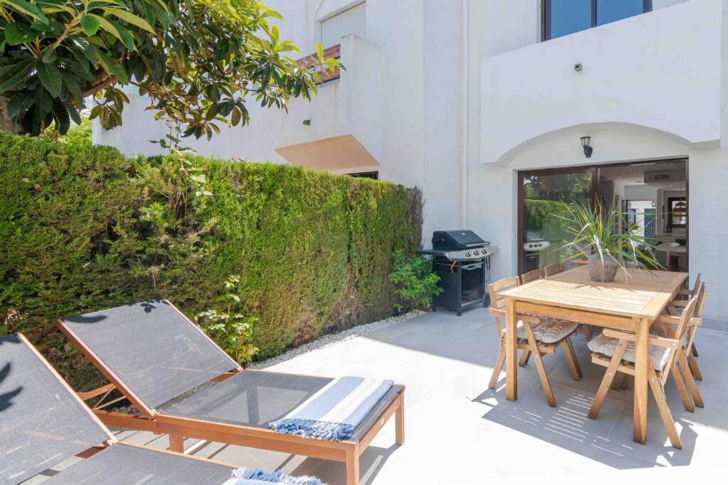 Town House Puerto Banus/marbella - 200 M To Beach Villa *